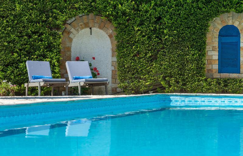Aquarius Hotel Vasilikí エクステリア 写真